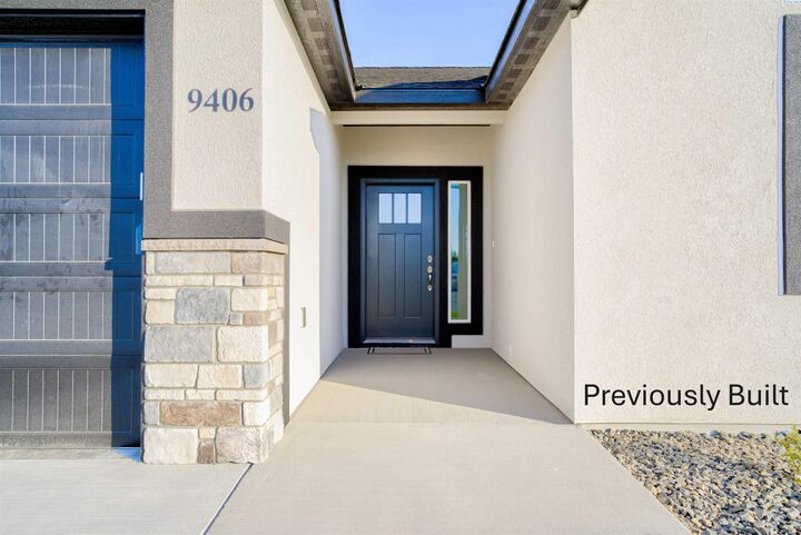 Property Photo:  1109 N Grant Place  WA 99336