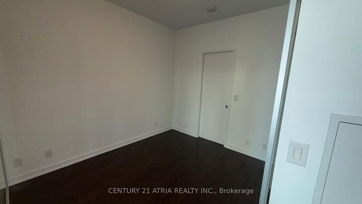 Photo de la propriété:  14 York Street 4012  ON M5J 0B1 