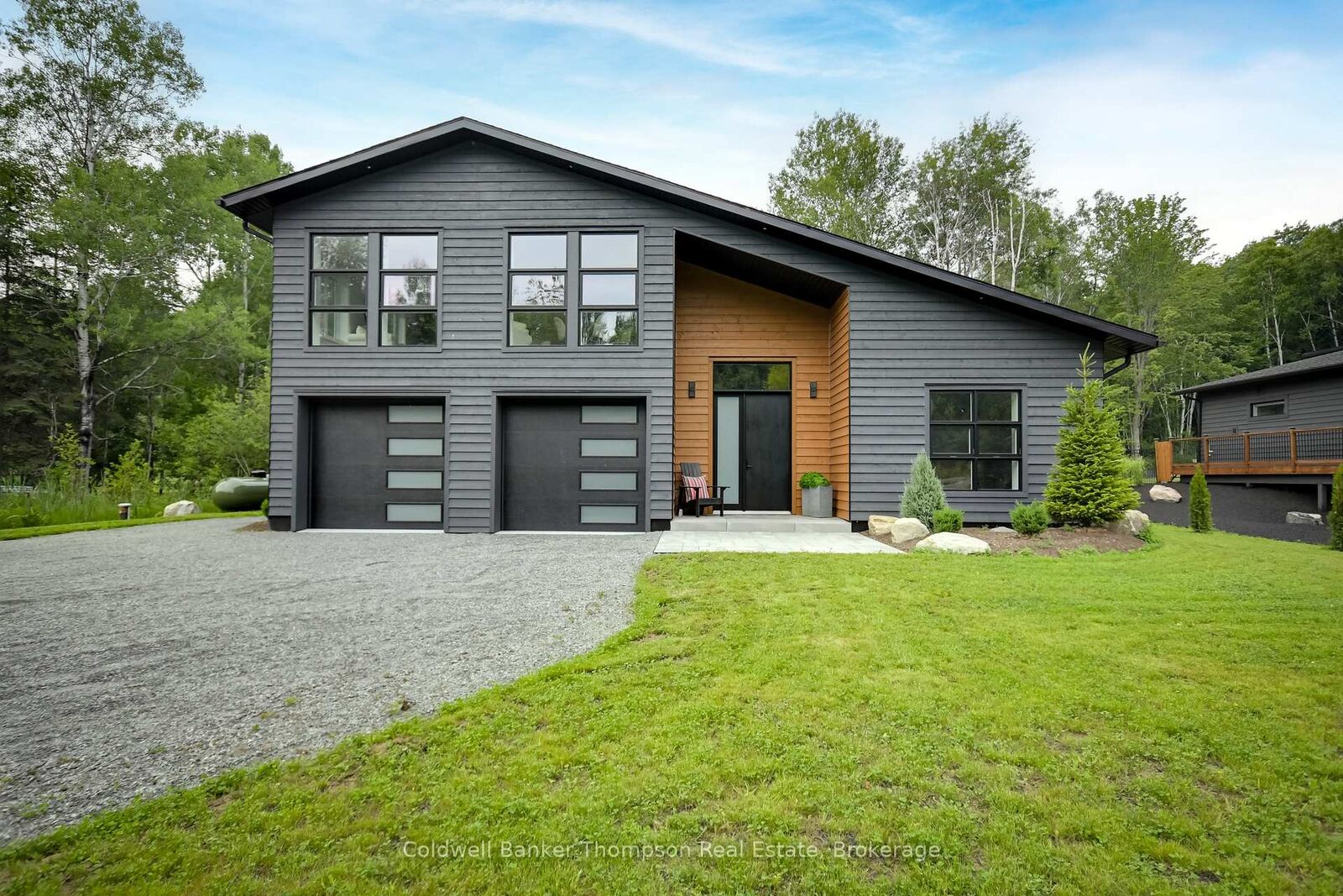 Photo de la propriété: 120 Vernon Shores Avenue ON P1H 2J2