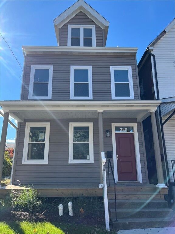 Property Photo: 228 Mayflower St PA 15206
