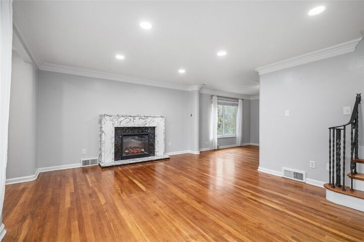 Property Photo:  3313 Beechwood Blvd  PA 15217