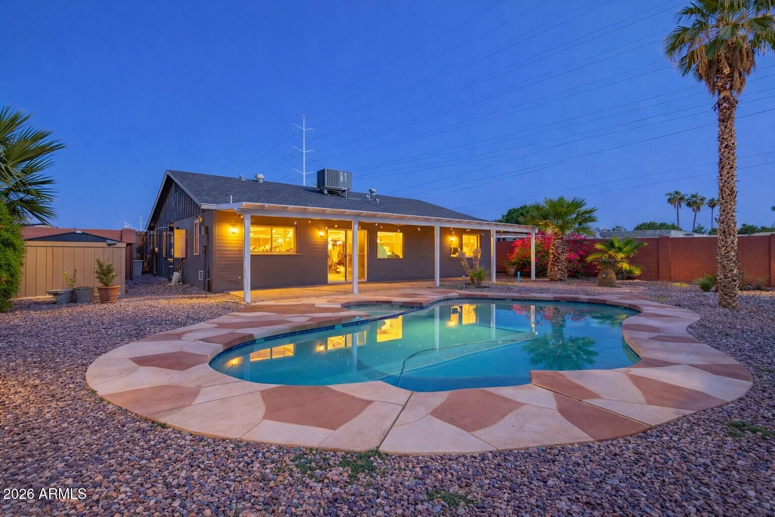 Property Photo:  307 W Santa Cruz Drive  AZ 85282 