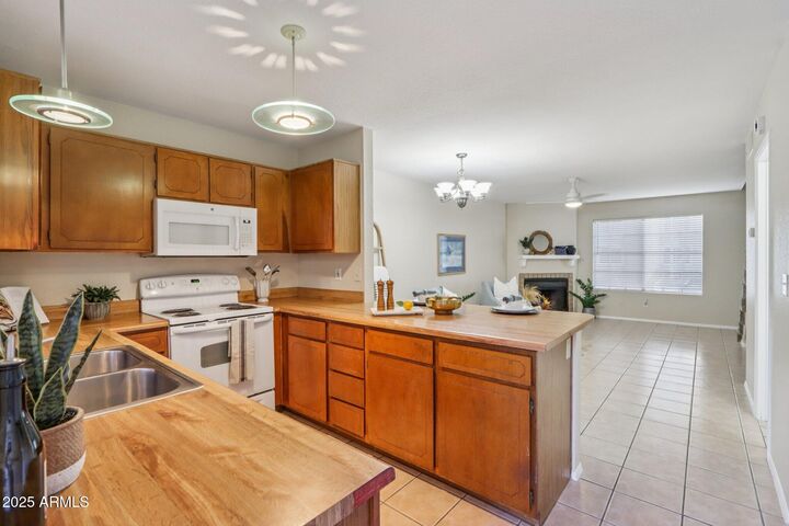 Property Photo:  4601 N 102nd Avenue 1036  AZ 85037