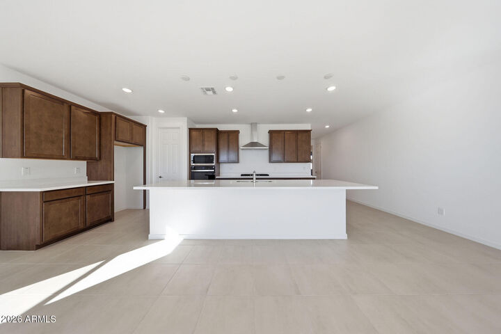 Property Photo:  643 W Riparian Drive  AZ 85140 