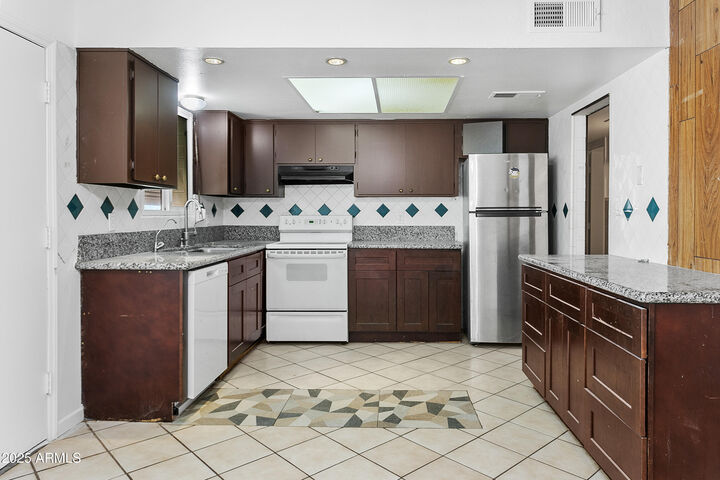 3605 S Cutler Drive  Tempe AZ 85282 photo