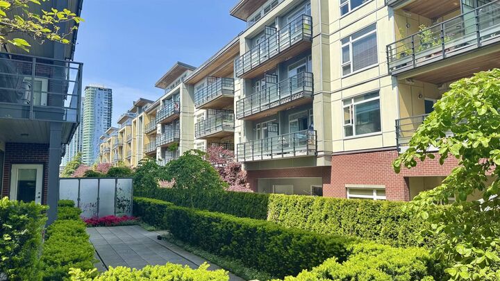 5355 Lane Street 252 — photo 1