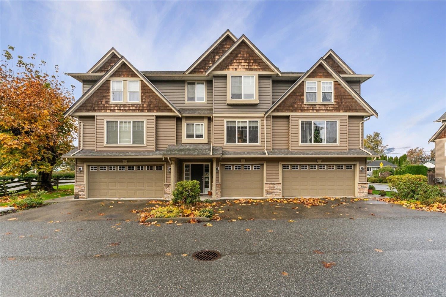Property Photo:  8830 Nowell Street 18  BC V2P 0A6 