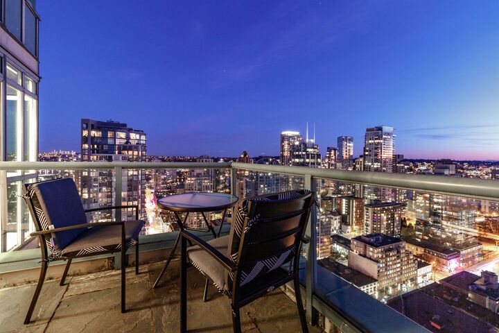 Property Photo:  1188 Howe Street 2801  BC V6Z 2S8