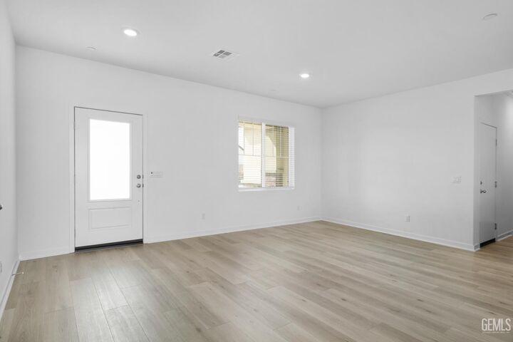 Property Photo: 8401 Seth Alexander Way CA 93306