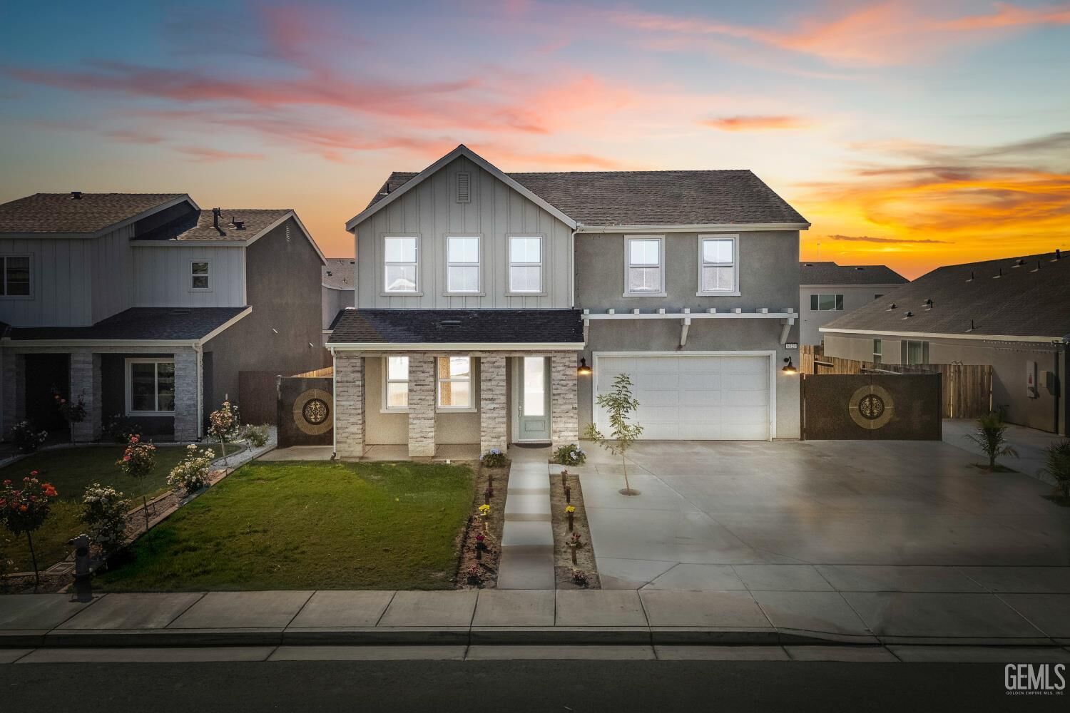 Property Photo: 6523 Shaver Drive CA 93313