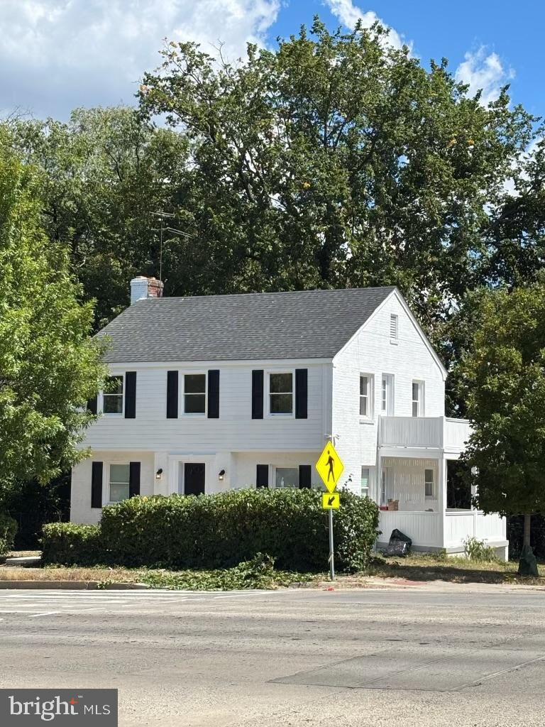 Property Photo:  5901 New Hampshire Avenue NE  DC 20011