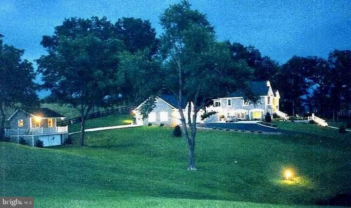 Property Photo:  100 Cottage Drive  VA 22835