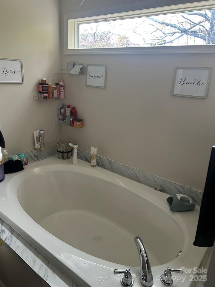 Property Photo: 415 Rovingwood Drive NC 28786