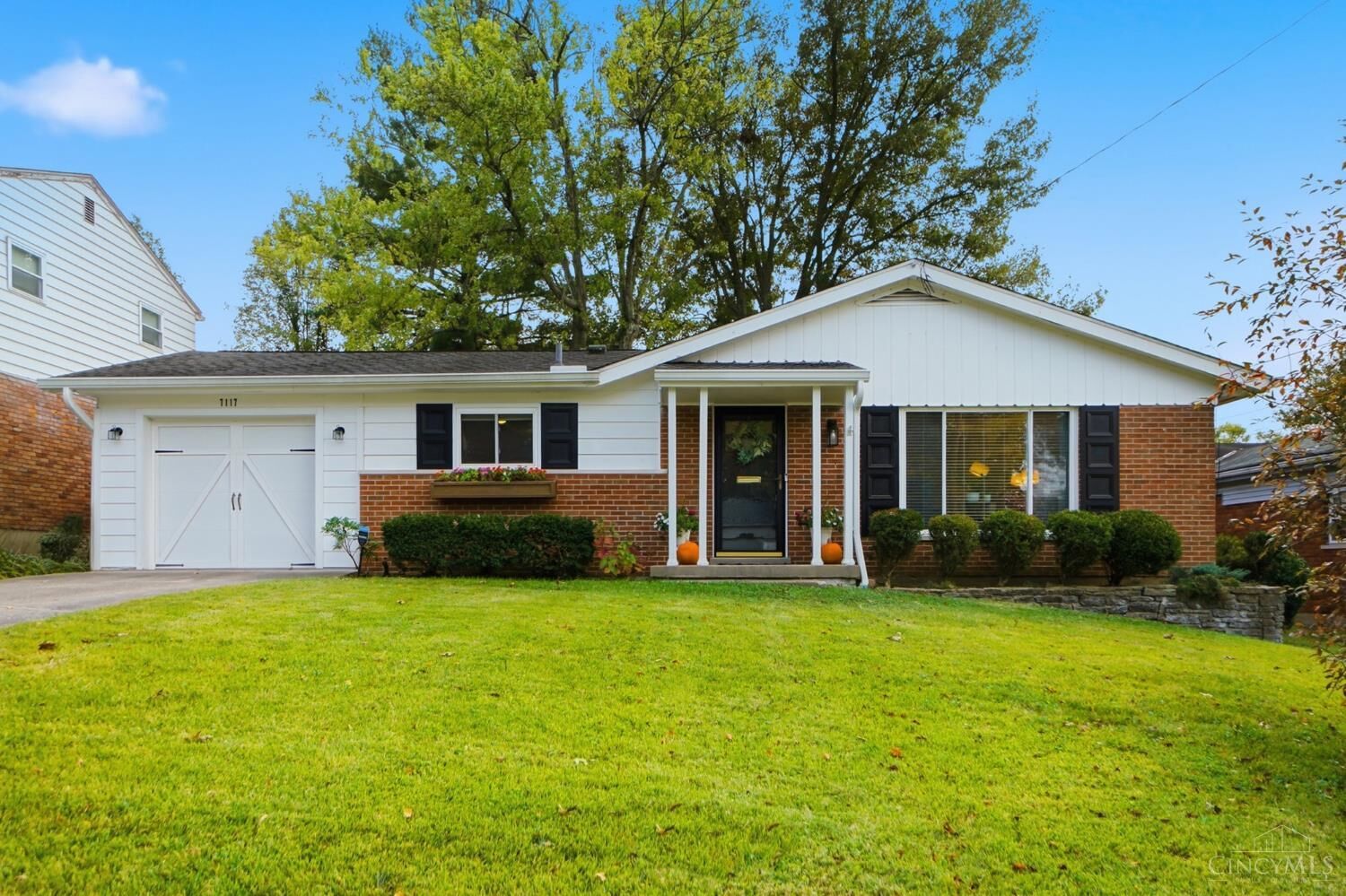 Property Photo:  7117 Baribill Place  OH 45230 