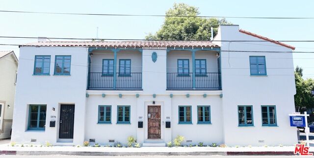Property Photo:  1317 Riviera Ave  CA 90291