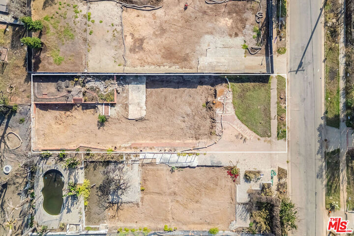 Property Photo:  340 N Las Casas Ave  CA 90272 