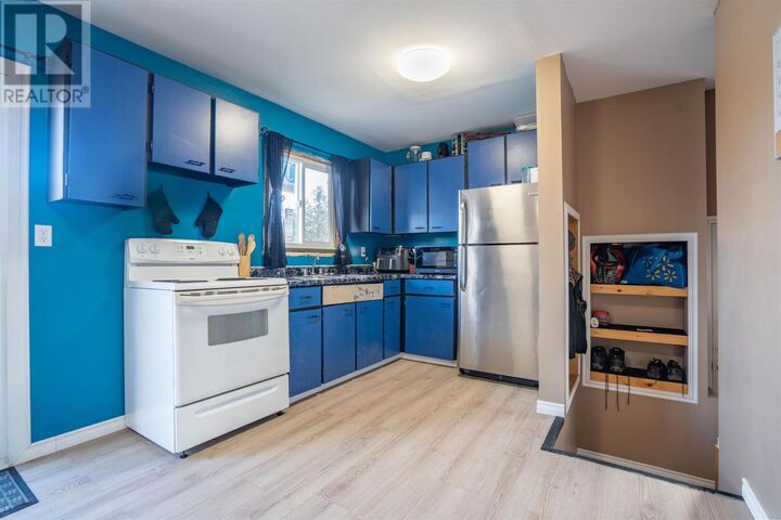 Photo de la propriété:  312 Whitney Ave  ON P6C 5M1 