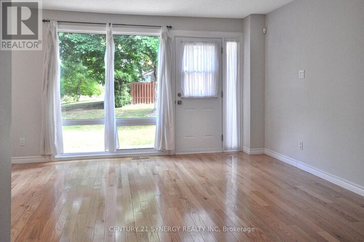 Property Photo:  4613 Carrington Place 57  ON K1B 4R1