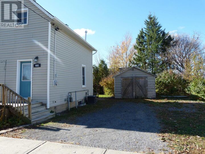 Property Photo:  468 Gladstone Street North  ON K0C 2K0