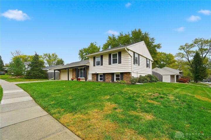 Property Photo:  100 Cedar Hill Lane  OH 45066 