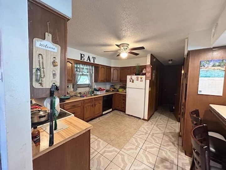 Property Photo: 809 Prospect Ave KS 67801