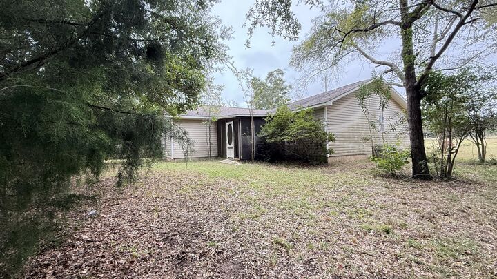 Property Photo:  292 E North Avenue  FL 32536