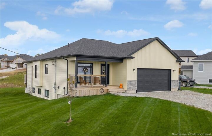 25 Merlin Drive  Quispamsis NB E2E 3W5 photo