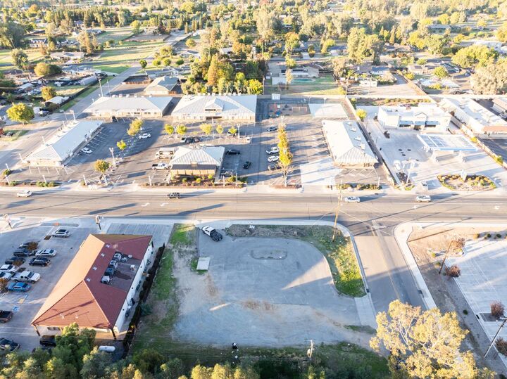 Property Photo: 37206 Avenue 12 CA 93636