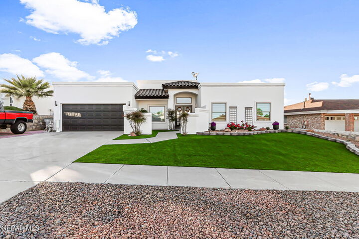 Property Photo:  10819 Loma De Amor Lane  TX 79934