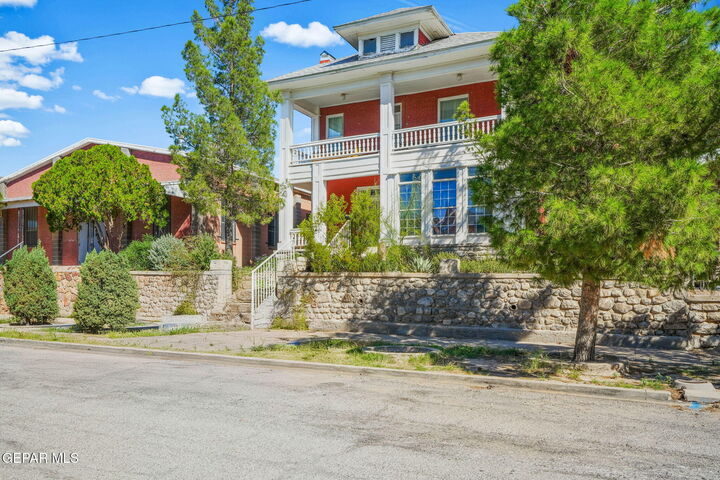 Property Photo: 1409 Mundy Dr B TX 79902