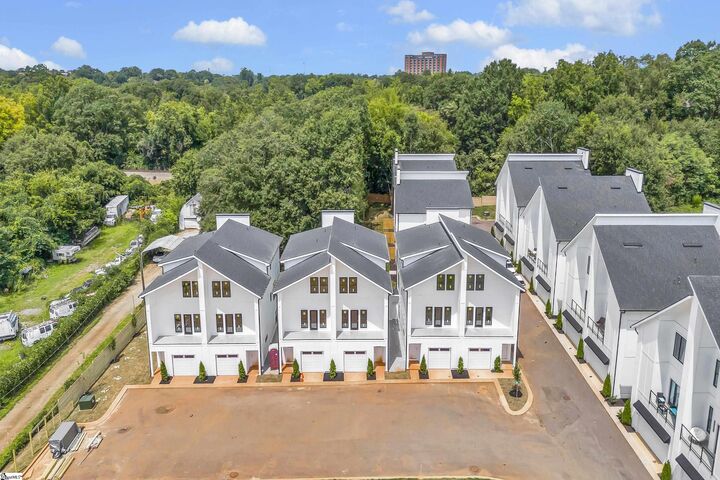 212 Ackert Way  Greenville SC 29605 photo