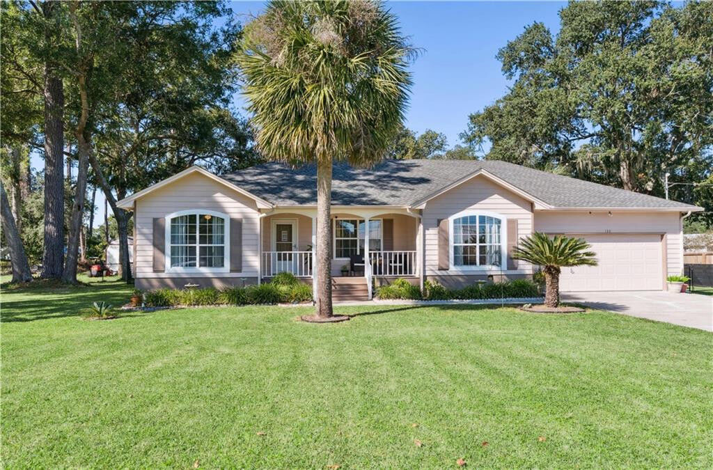 Property Photo:  130 Tupelo Circle  GA 31525 