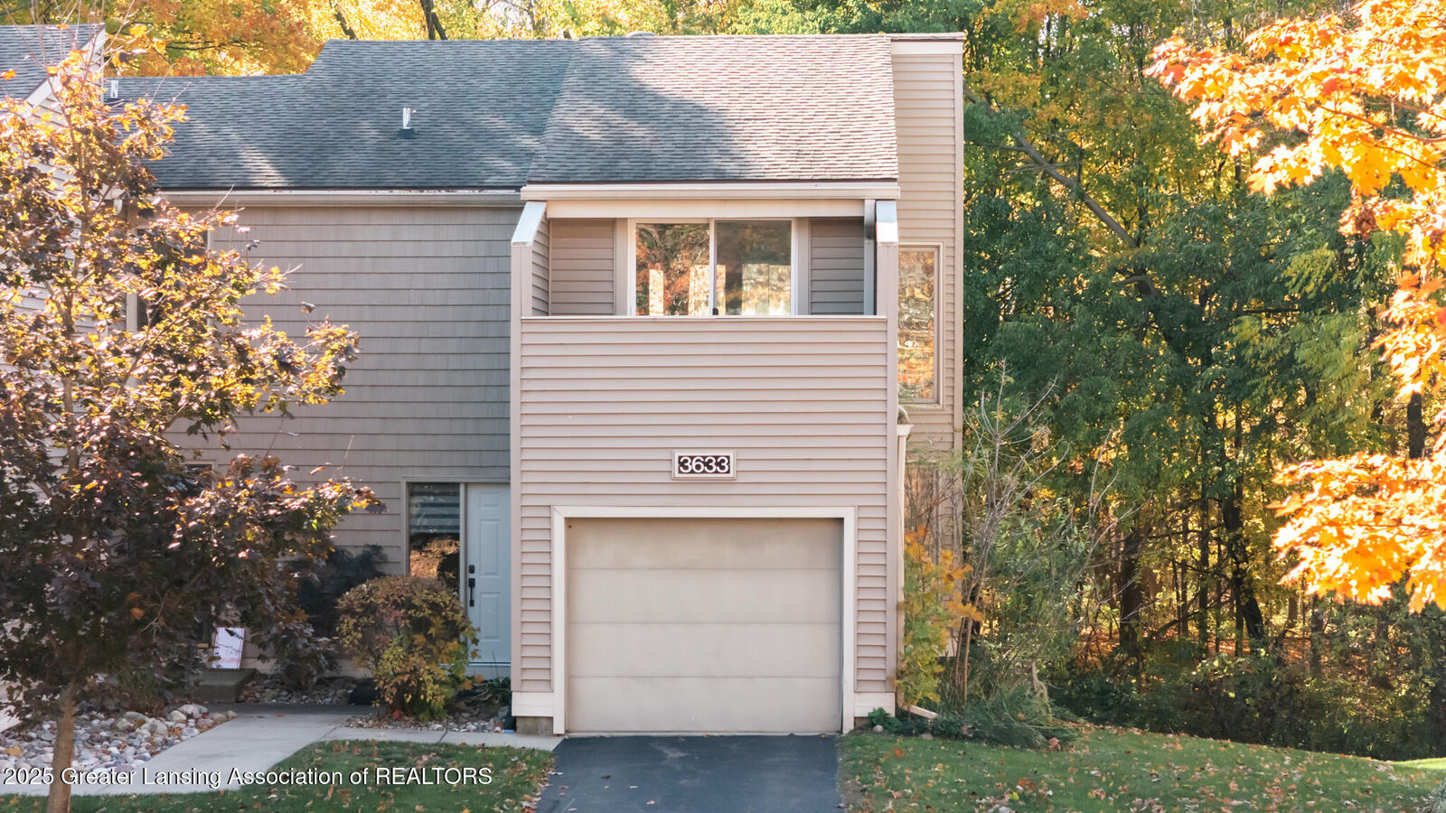 Property Photo:  3633 East Meadows Court  MI 48864