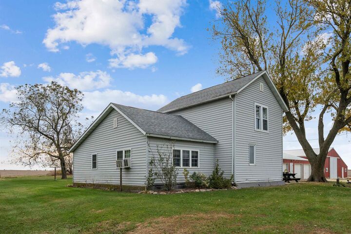 Property Photo:  6262 N Ave  IA 50655