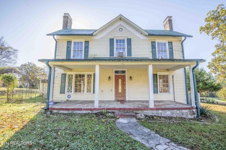 Property Photo:  748 Martin Mill Pike  TN 37853