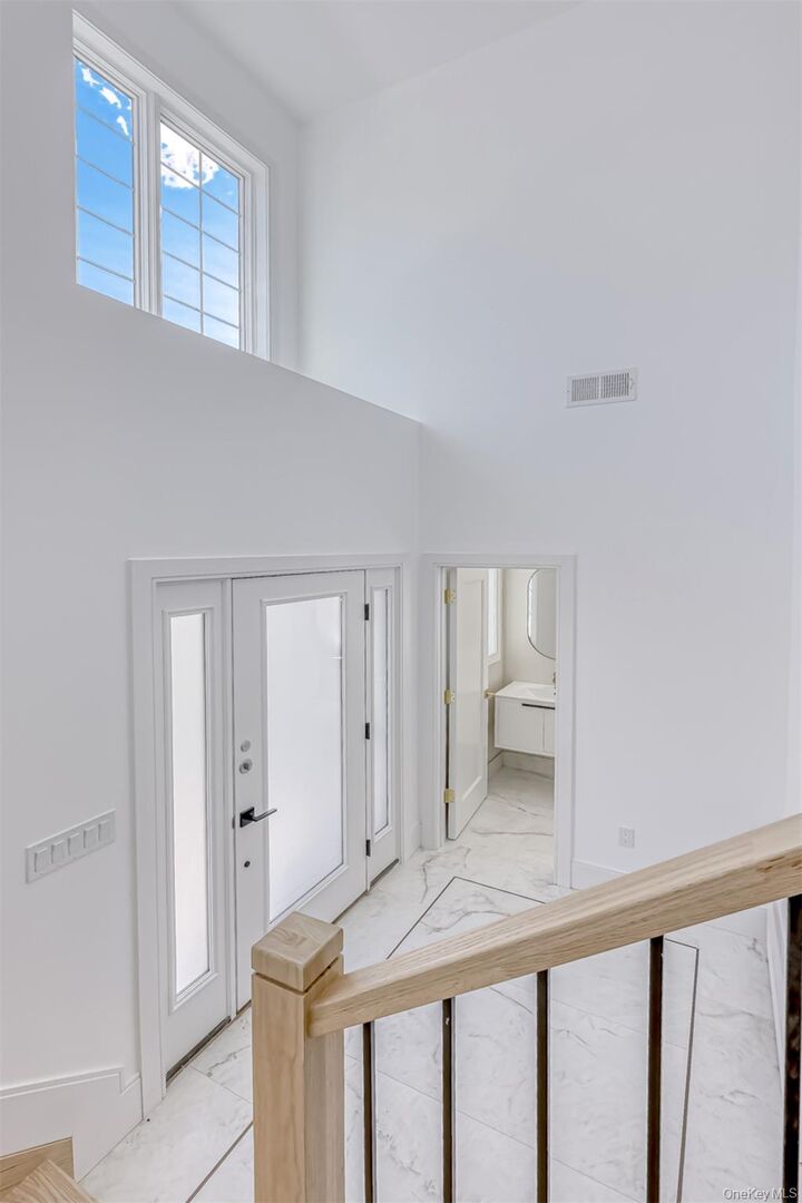 Property Photo:  14 Silverwood Circle  NY 10901 