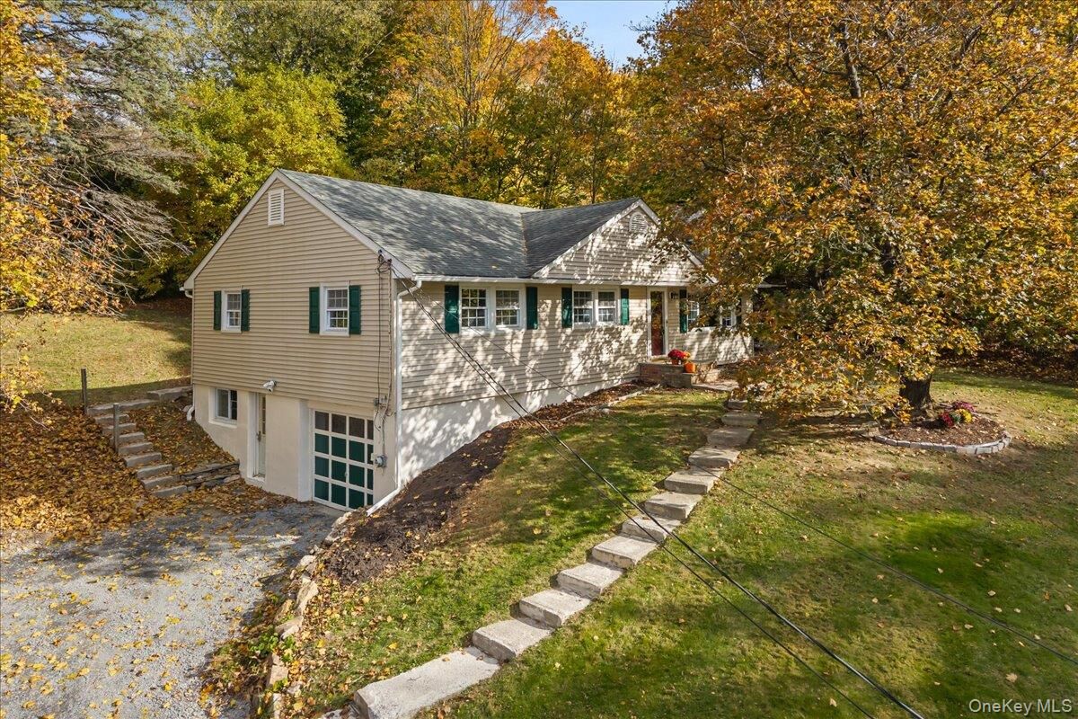 Property Photo:  5 Highland Avenue  NY 10990 