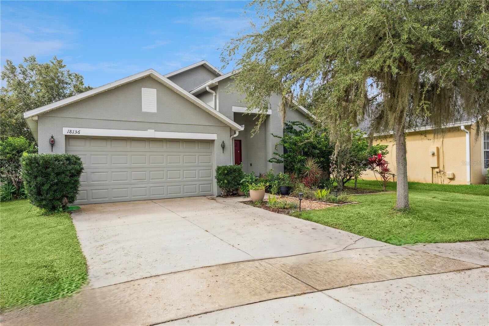 Property Photo:  18136 Saxony Lane  FL 32820