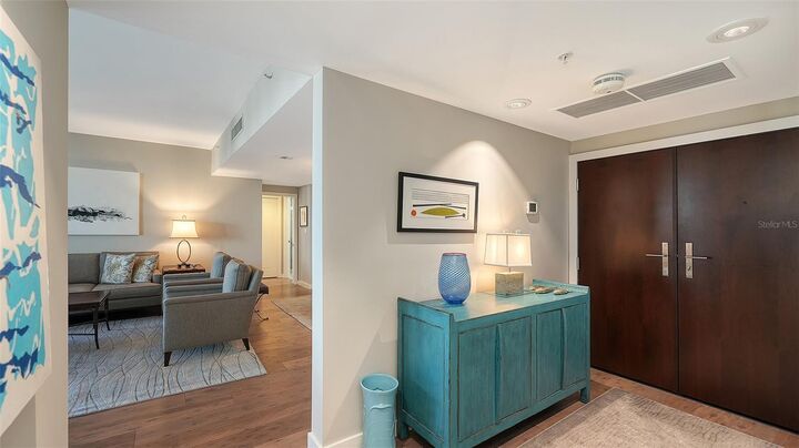 Property Photo:  1211 Gulf Of Mexico Drive 408  FL 34228