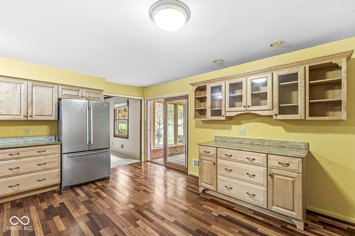 Property Photo:  1502 Douglas Drive  IN 46033