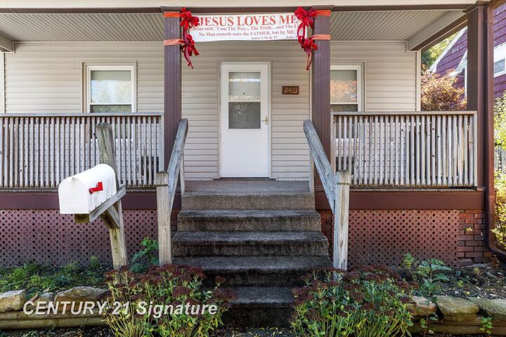 Property Photo:  2403 Stobbe Street  MI 48602