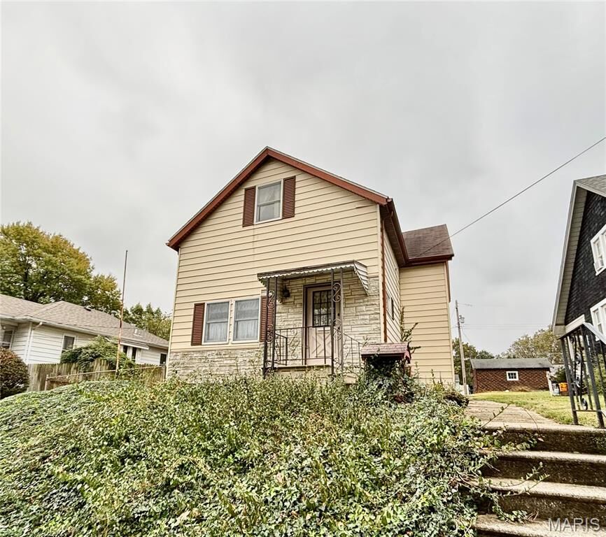 Property Photo:  320 W Cleveland Avenue  IL 62220 
