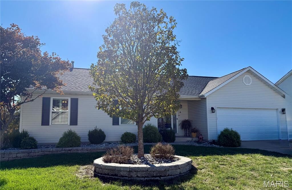 Property Photo:  6 Kelso Drive  MO 63301