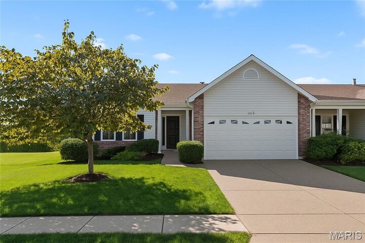 160 Silo View Drive 382B  Wentzville MO 63385 photo