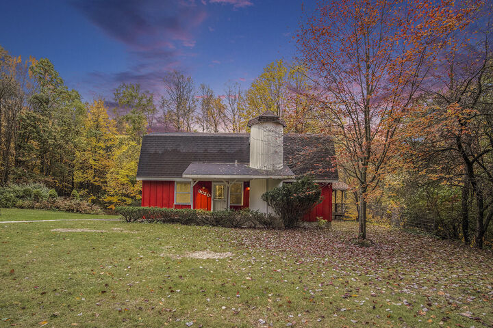Property Photo:  8020 E 98th Street E  MI 49329