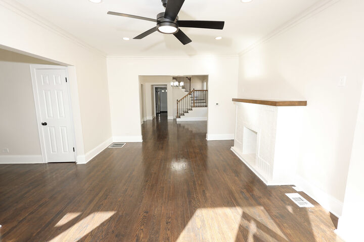 Property Photo:  1724 W 105th Street  IL 60643 