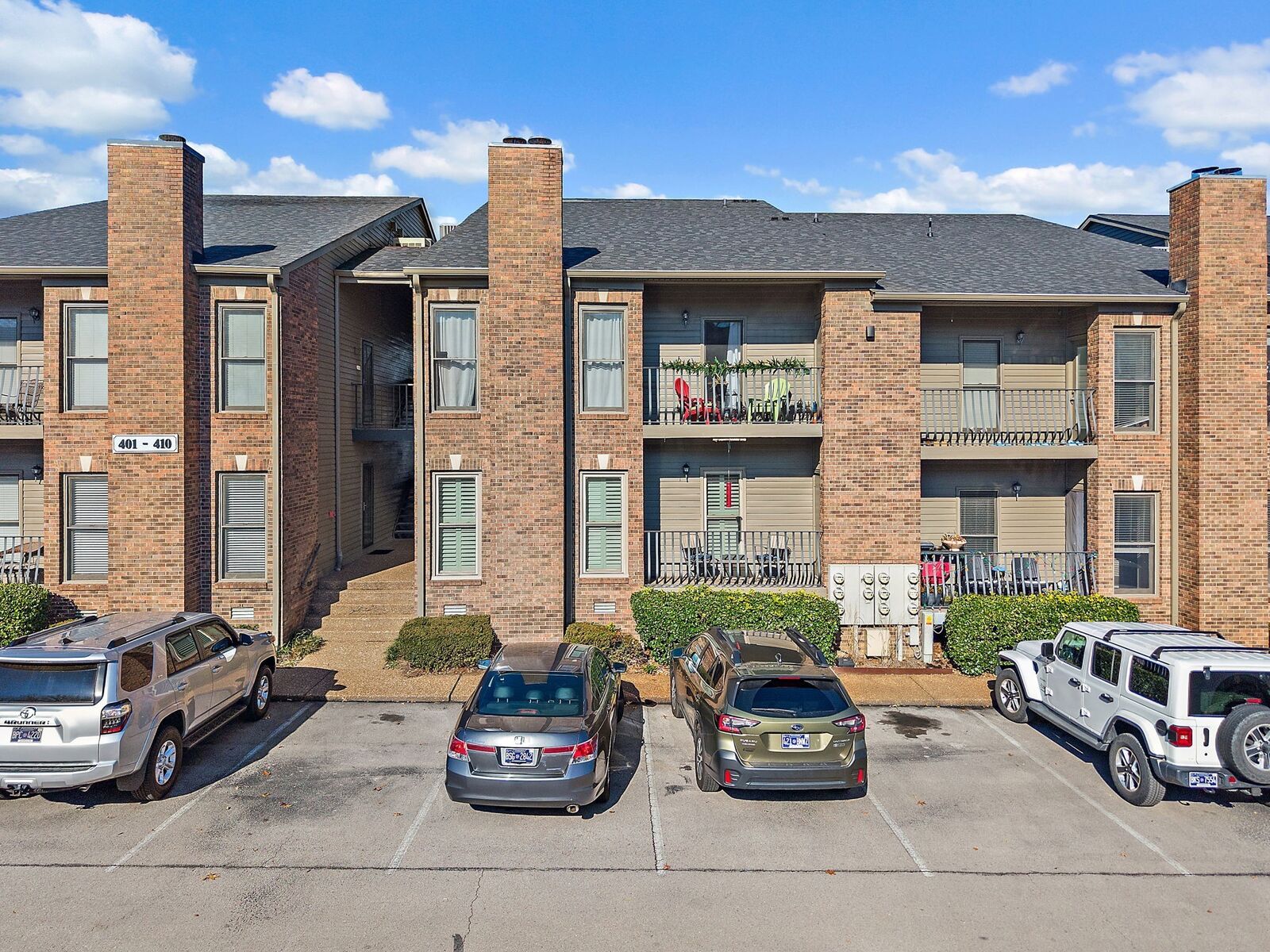 Property Photo:  404 Sloan Rd  TN 37209 