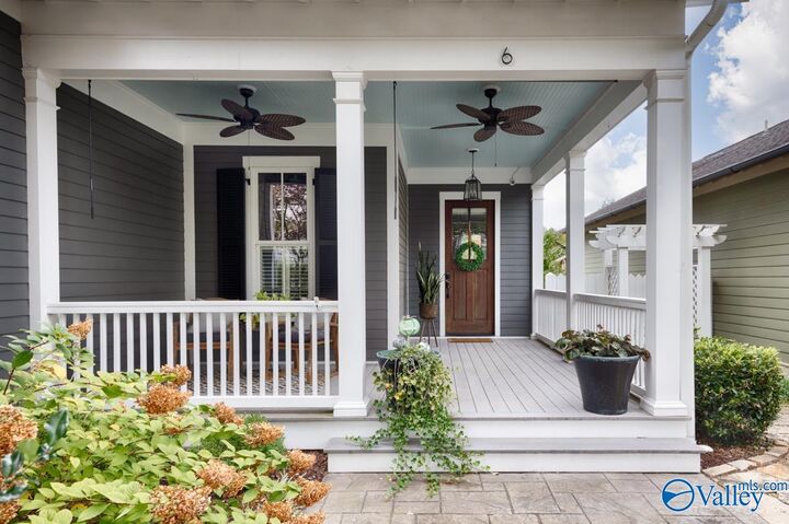 Property Photo:  6 Devonshire Street  AL 35806