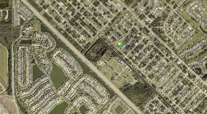 Property Photo: 2703 Matena Avenue S FL 33973