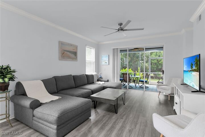 Property Photo:  1000 Mainsail Drive S 112  FL 34114 